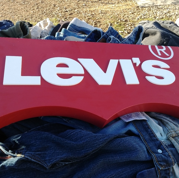 Vintage Levis bat wing sign - Picture 3 of 8